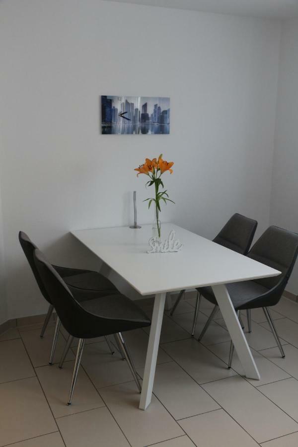 Ferienwohnung Holiday Home Mit Netflix 헤르볼츠하임 외부 사진