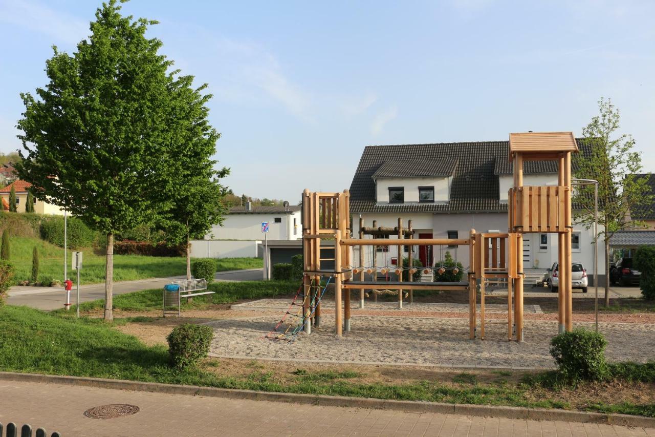Ferienwohnung Holiday Home Mit Netflix 헤르볼츠하임 외부 사진
